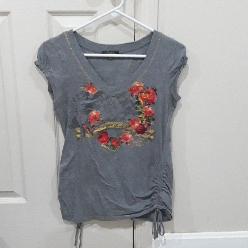 ANGEL OF LOVE FLOWERED GRAY TOP